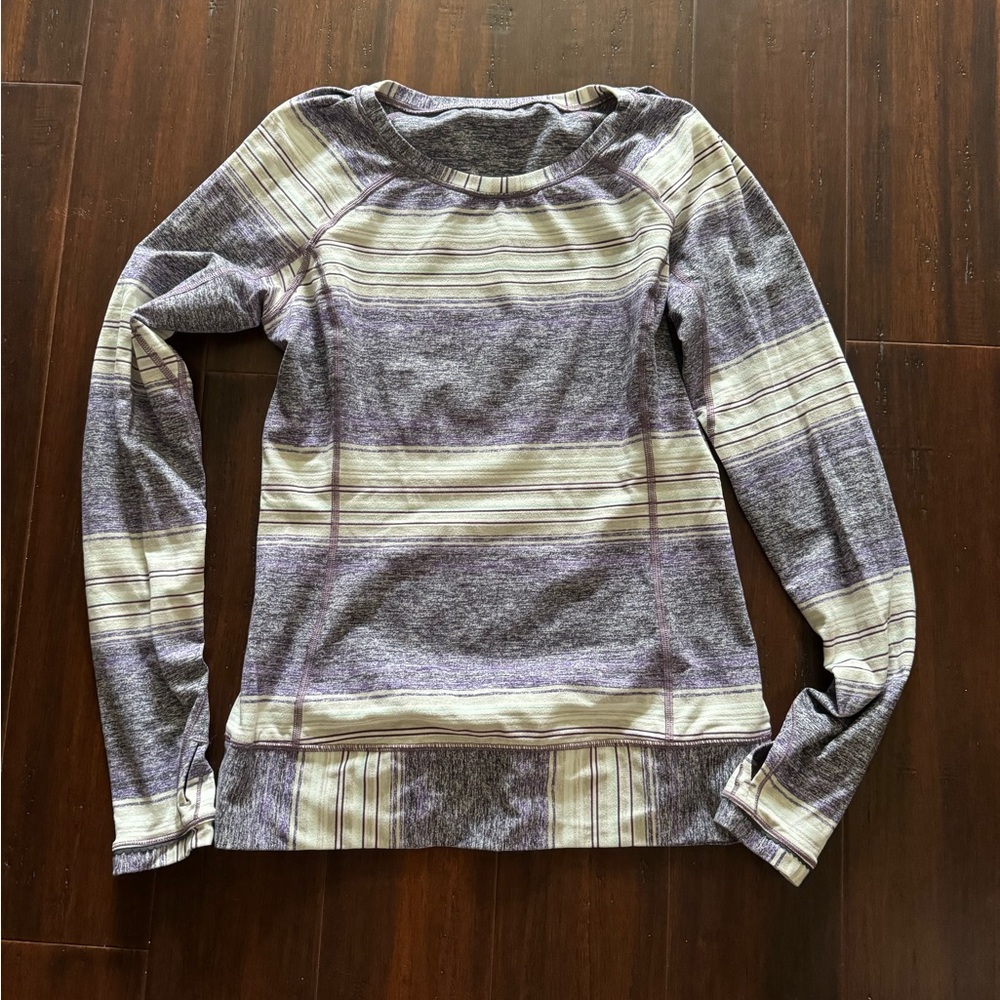 Lululemon long sleeved top